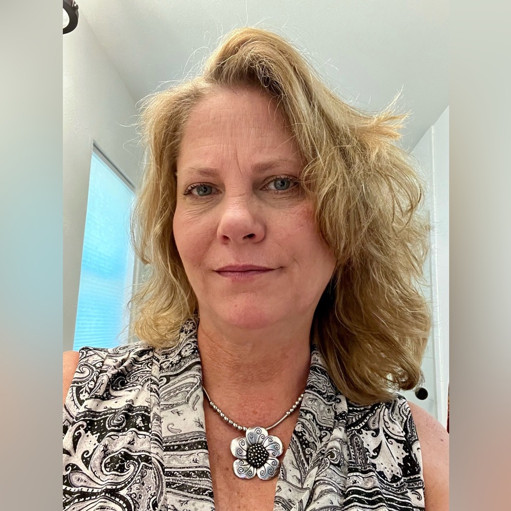 Meet your Posher, Michele